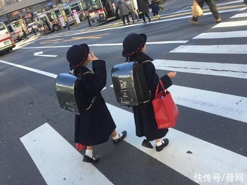 人贩子|宝爸每天主动要求去接孩子，儿子的话让妈妈醒悟，原来如此