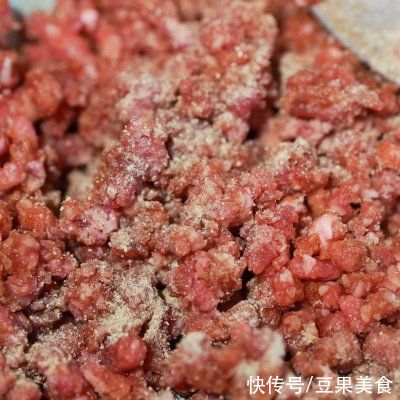 芝士牛肉馅饼更配哦|周末和美味的简易午餐 | 马苏里拉