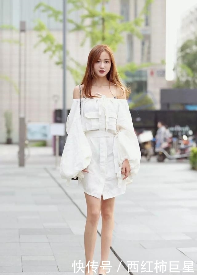 时尚|街拍:时尚靓丽的穿搭,秀出时尚优美身姿,彰显优雅青春与活力
