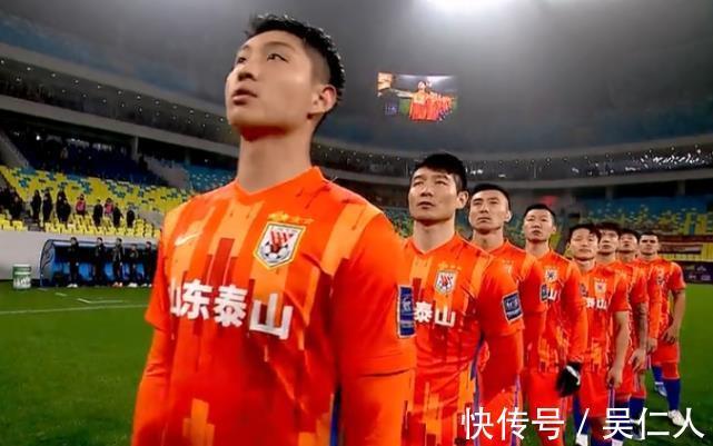 山东|第82分钟绝杀,1-0!山东泰山加冕双冠王,创造6大纪录,郝伟神了