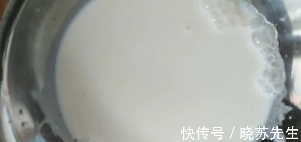 面点师傅教你做奶香无油烤饼,奶香浓郁暄软蓬松,大人小孩都喜欢