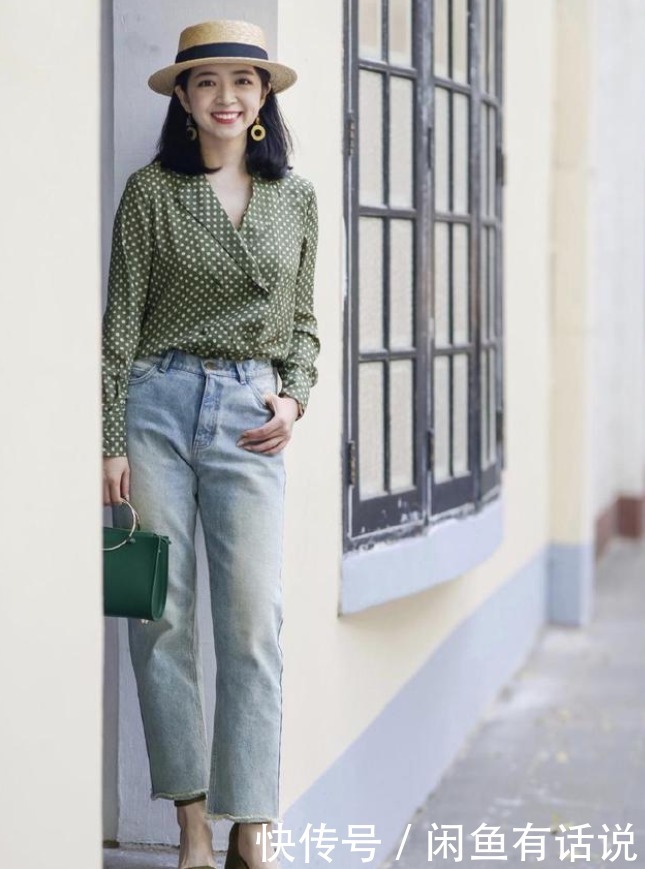 穿搭|三木把“透视波点衫”穿火了，配小抹胸清爽时髦，人群中美成焦点