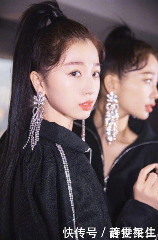 技巧|教你三招打造女神级别高马尾!第一种现在正流行,最后一种要技巧