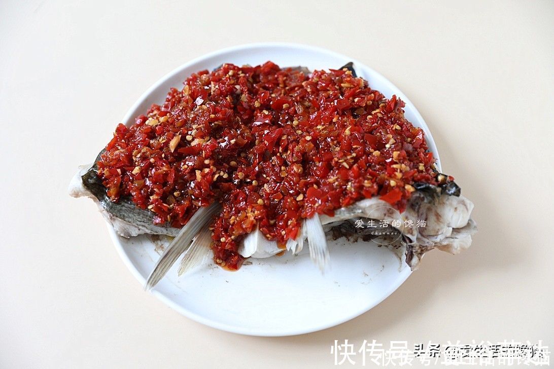 姜葱|剁椒鱼头不要直接蒸,多做1步,保证鱼肉细嫩无腥味,味道绝了