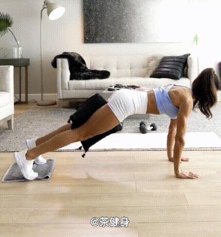 动作|把沙发靠垫变成瘦腿利器,4个动作暴汗燃脂瘦大腿内侧赘肉