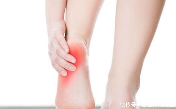 仔细看看脚,如果有5个征兆,预知5种潜在风险的疾病早知早受益