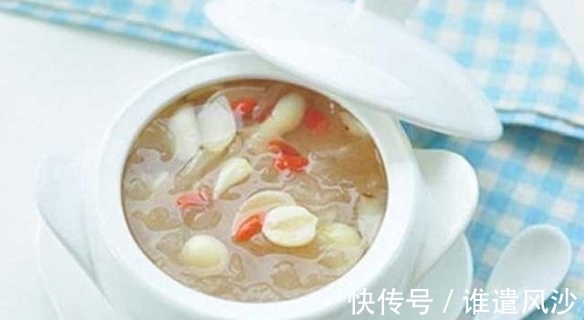 百合水|每晚入睡困难?经常用“此物”煮水喝,失眠也许会偷偷离你而去