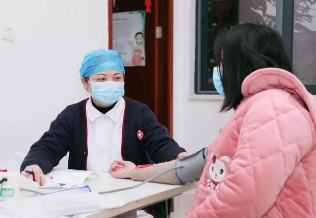 美芽|执迷不悟，孕检发现胎儿“没手没脚”，宝妈：我会爱他，我要生