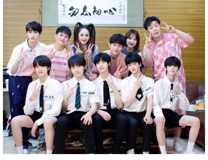 《快乐大本营》正式停播,TFBOYS的粉丝比快乐家族的粉丝还伤心?