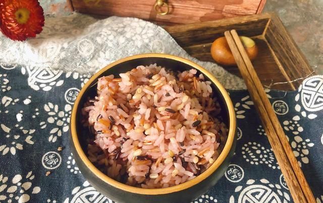 美味|男人一旦过了50岁,少吃牛羊肉,多吃这种“美味”越吃越有活力