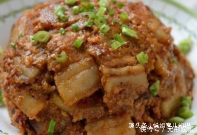 给小孩做的菜,都被“大孩”给抢着吃了,没法,又得去厨房