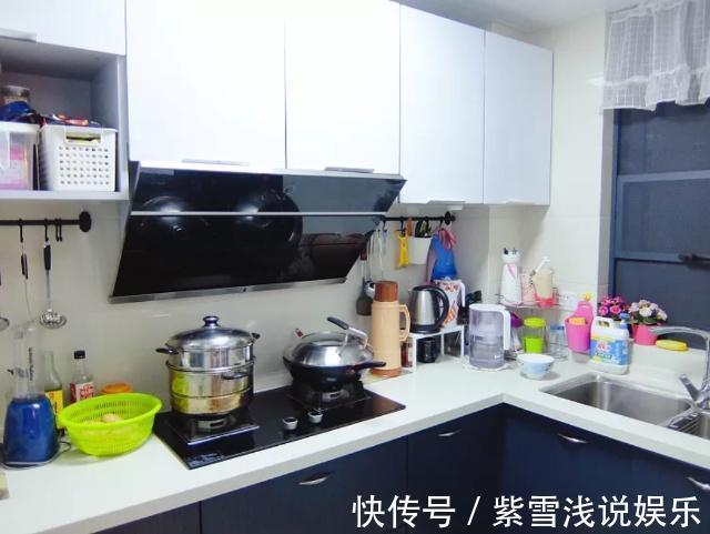 书房|老婆坚持在沙发背后“打矮柜”,挤出小书房!聪明极了,晒晒全屋