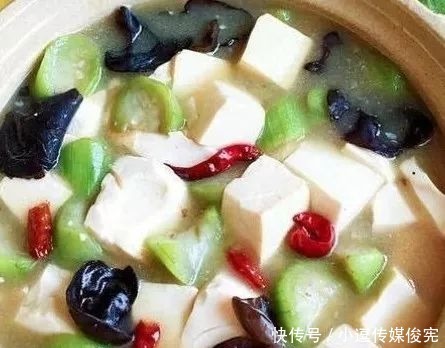 此物|豆腐和此物一起炖，比鸡汤还鲜，比骨头汤还补，补钙质，水嫩肌肤