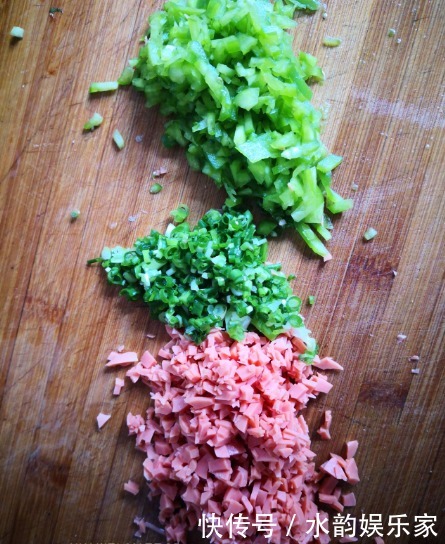 花卷还能这样吃!层次多营养多,一卷一切,外焦里软,比肉饼好吃