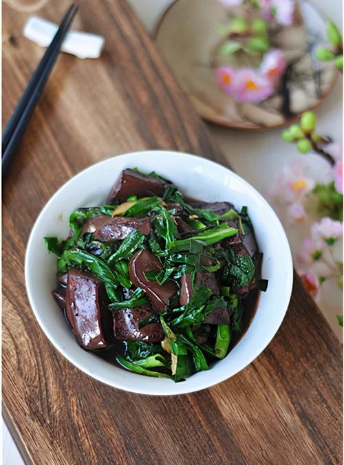 这菜是人体“清道夫”,补血养颜效果好,春天更是要常吃