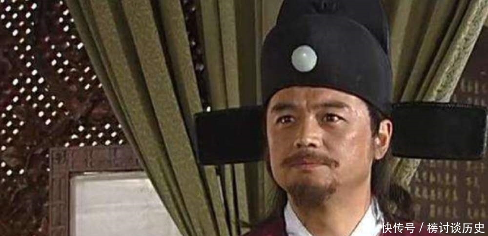 贪官|大臣衣服破了不换,朱元璋赞赏大臣是清官,刘伯温却建议杀之