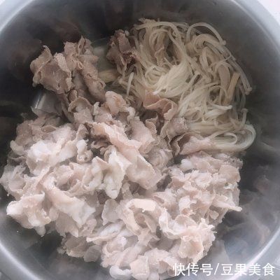 太太乐香菇精 之金针肥牛锅