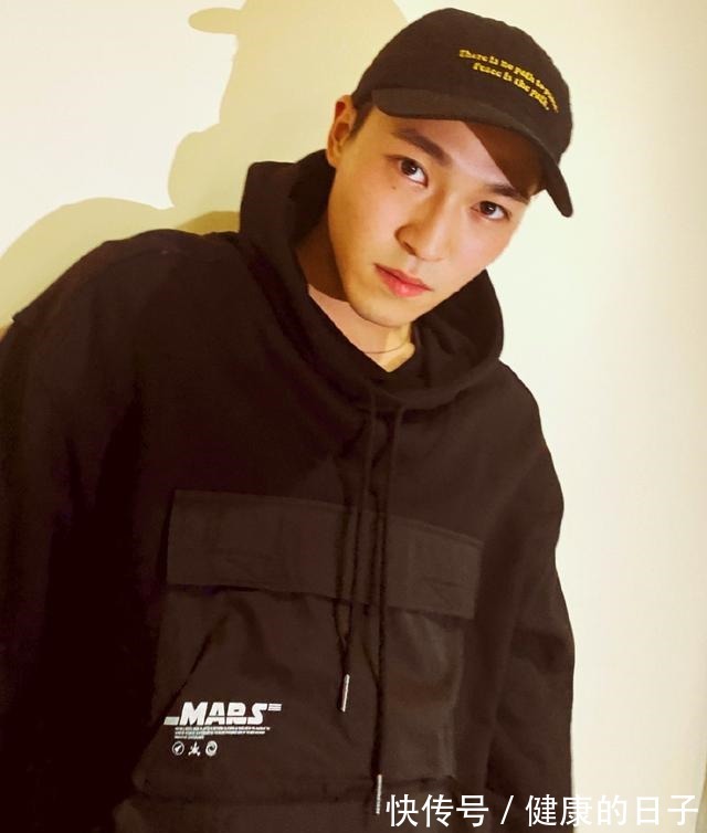 創(chuàng)4贊多劉宇組CP,被夸是太君與“花姑娘”,玩爛梗引網(wǎng)友反感!