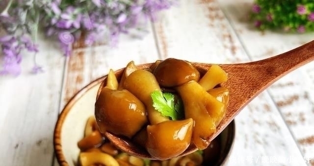 排便|便秘最怕这食材，花5分钟拌一拌，每天吃一碗，清肠排毒，助排便