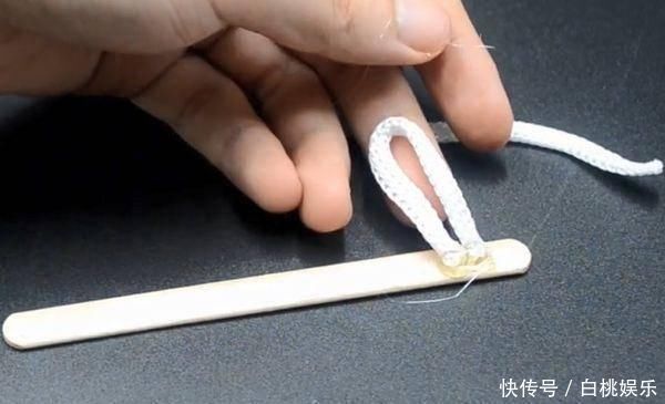 冰棍棒|吃剩的冰棍棒一根都别扔，上面粘一根绳子太厉害了，学会受用一生