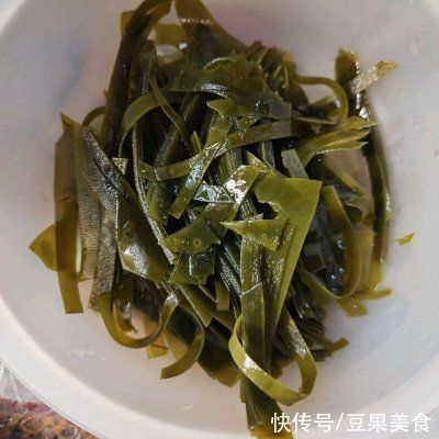 绿豆|夏日糖水必备-绿豆沙我家吃了十年，竟然还没吃腻