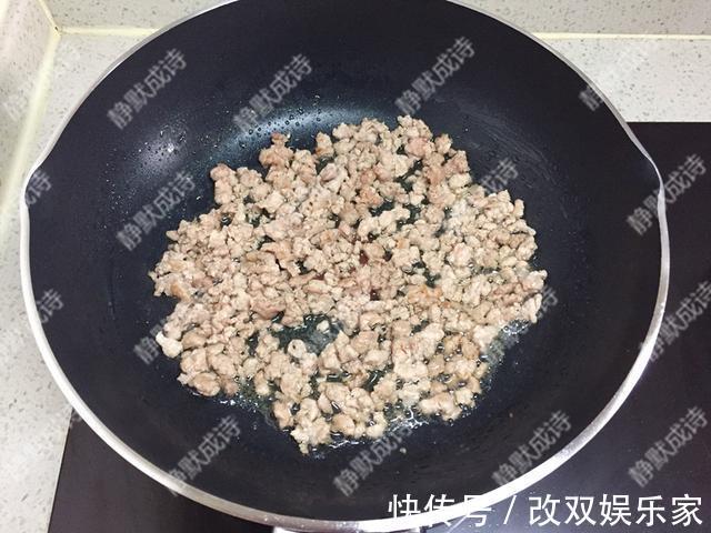 宅在家，我隔三差五做此菜，下饭又过瘾，还不长肉，做法超简单