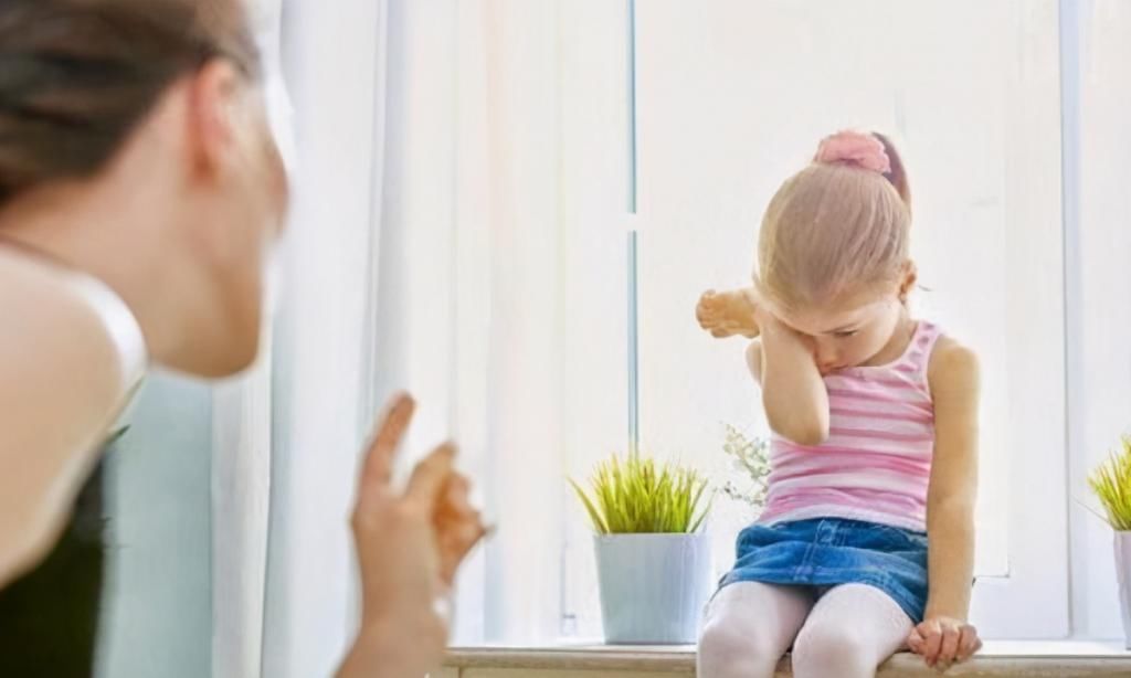 雨桐|孩子有3个“怪癖”，说明进入了肛欲期，家长再生气也要忍为上策