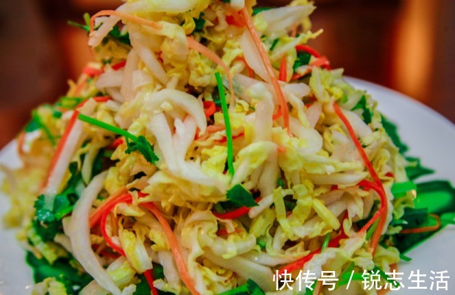 胡萝卜丝|天气炎热给家人做这道凉拌菜，富含天然叶酸多种维生素，营养爽口