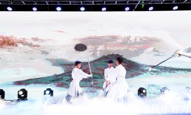 崆峒|崆峒山夢(mèng)華錄|崆峒武團(tuán):少年錦時(shí) 白衣俠客御風(fēng)行