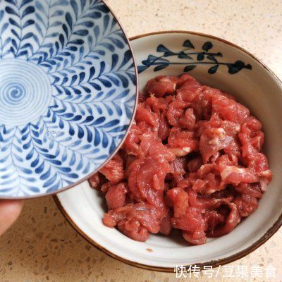 小炒牛肉，一盘能下三碗饭#百变鲜锋料理#