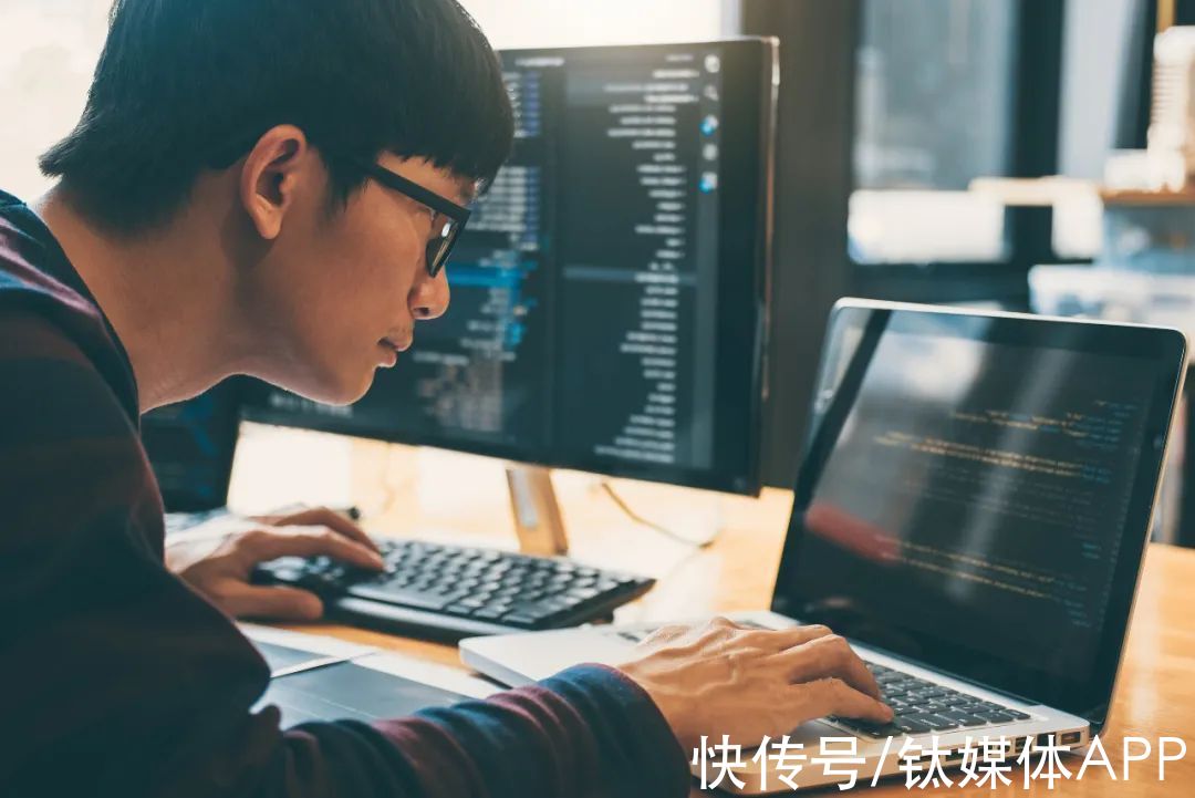 入职|手握6个百万年薪offer校招生的自述：我为何选了这里？