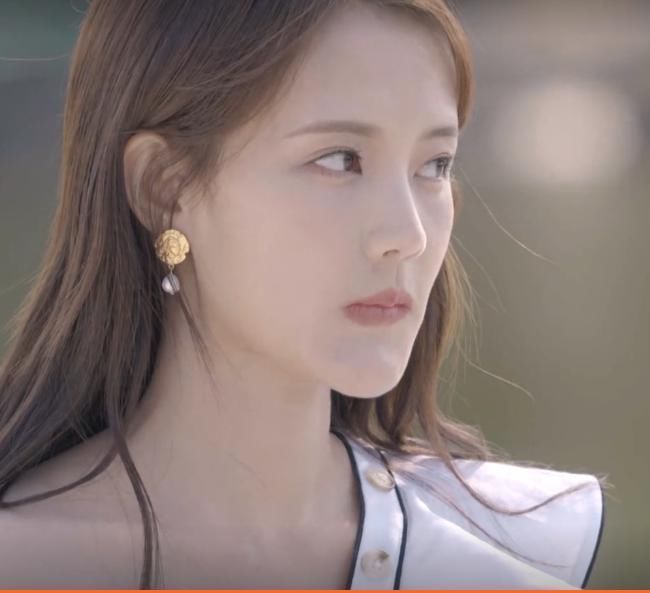 女方|侯明昊约会李一桐，态度冷淡嫌弃女方太做作！却看上大18岁的秦岚