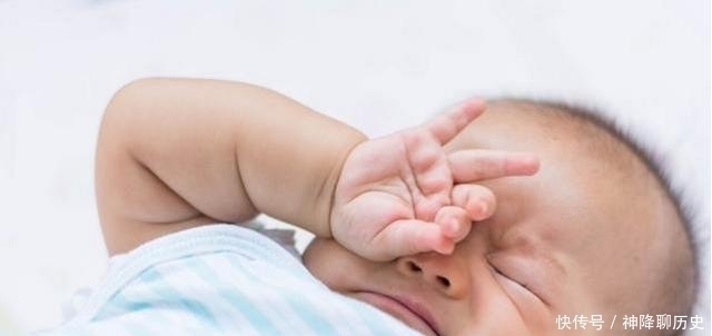 小宝宝|宝宝在半岁之前,会逐渐掌握四种“本领”,你家孩子达标了没