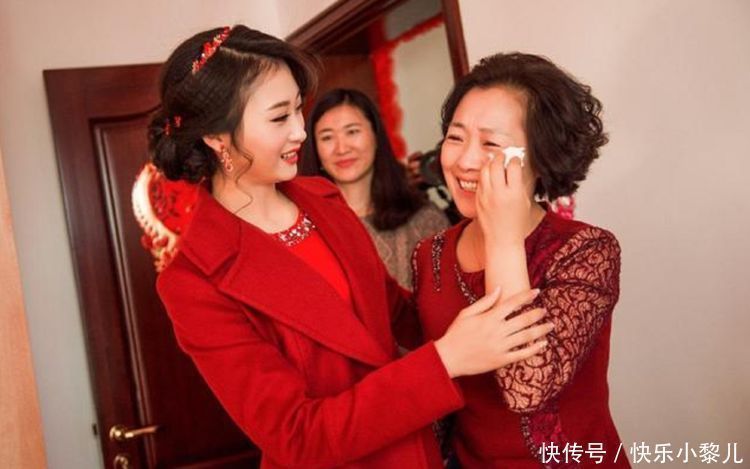 女儿|生女儿的家庭不再“吃香”，出嫁之后面临太多难题，网友：扎心！