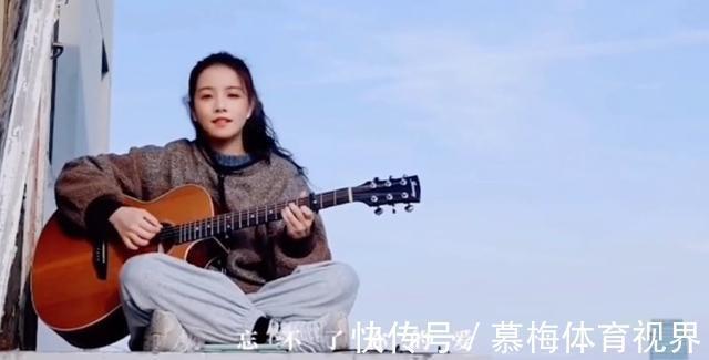 up主|华智冰弹吉他画面是假的?真人已经被找到,大家对虚拟人理解错了