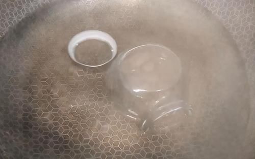 吃不完的草莓怎么办？教你做草莓酱，香甜可口，纯手工0添加