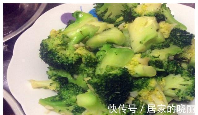 婆婆进城给我送蚕豆，我特意下厨做一桌菜招待，饭后忍不住掉眼泪