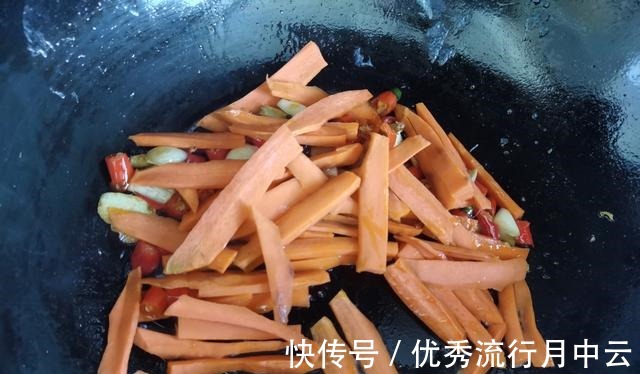 一块豆腐,两道菜,10元左右,小老百姓的小日子,就这么造!