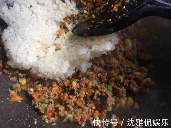 女儿放假非要住外婆家，说外婆做饭好吃，发来照片一看，惊了！