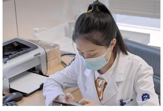 《令人心动的offer3》女医学生：一个高开低走，一个真“妖才”