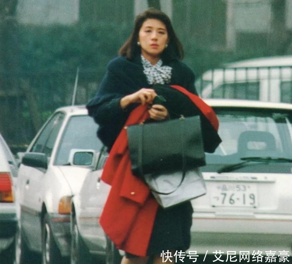 崇拜|多次被评为最美王妃的她,也是皇室的“金丝雀”,深受崇拜与非议