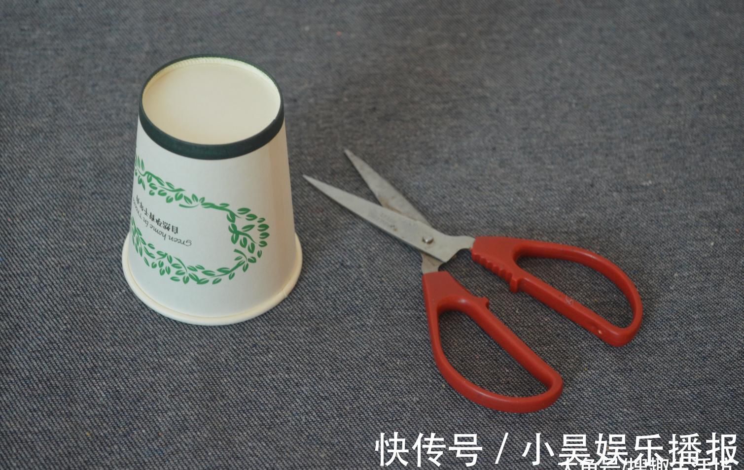 纸杯|一次性纸杯别再扔了, 改造一下放客厅有大用处, 家家户户都用得着