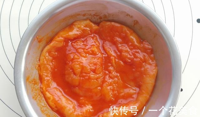 鸡胸肉|烤鸡排不用买着吃,自己在家做,安全健康,酥脆可口,美味多汁!