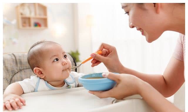 营养物质|儿科医生推荐：0-1岁宝宝喂养知识大全40条，建议父母收藏