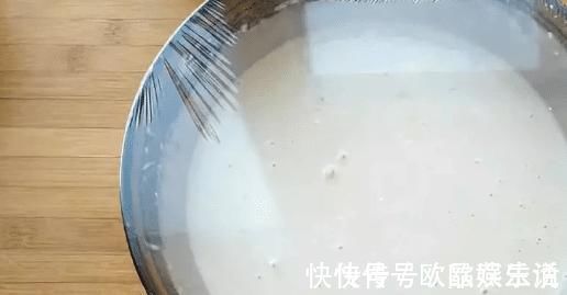 筋道|做凉皮太厚又开裂?大厨教你一招:掌握好比例跟配方,吃着还筋道