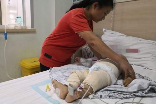 孩子|宝宝掉床后，聪明的家长决不立马抱起来，把握“黄金十秒”很关键