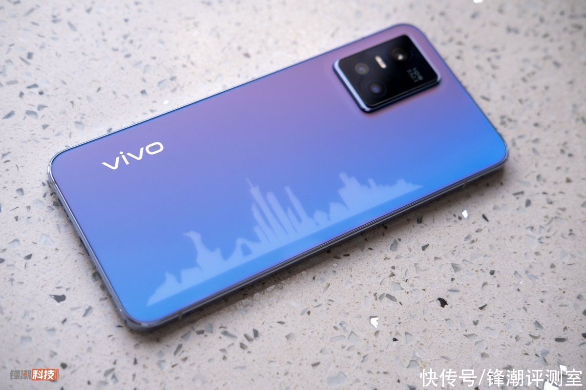 系列|vivo S10 Pro图赏：光致变色，打造专属于你的个性后盖