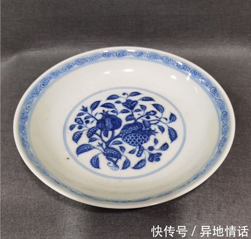 青料|仿品,缺乏古风神韵!