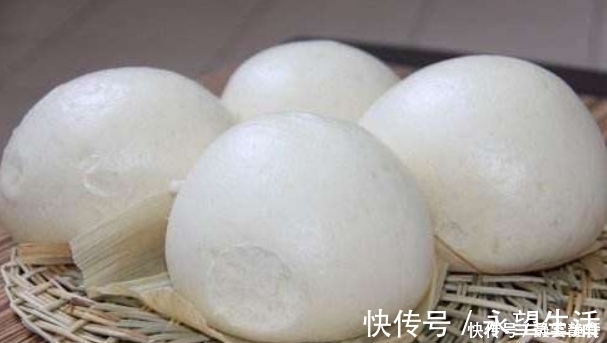 馒头店老板：发面别用酵母白糖，多加一样东西，10分钟发一大盆！