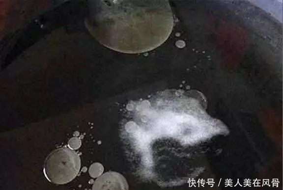 煮虾的时候加入这种水果,不但鲜嫩美味,而且去腥又营养